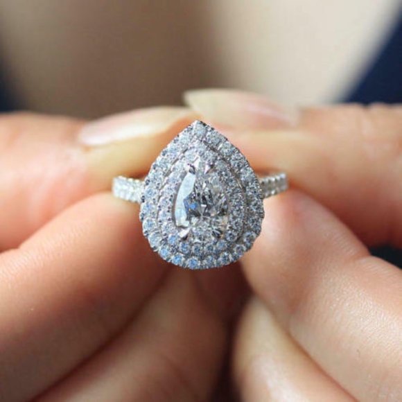 1.50 ct Pear Diamond Halo Sterling Silver Engagement Ring VVS1/D Moissanite Gems - Picture 1 of 8